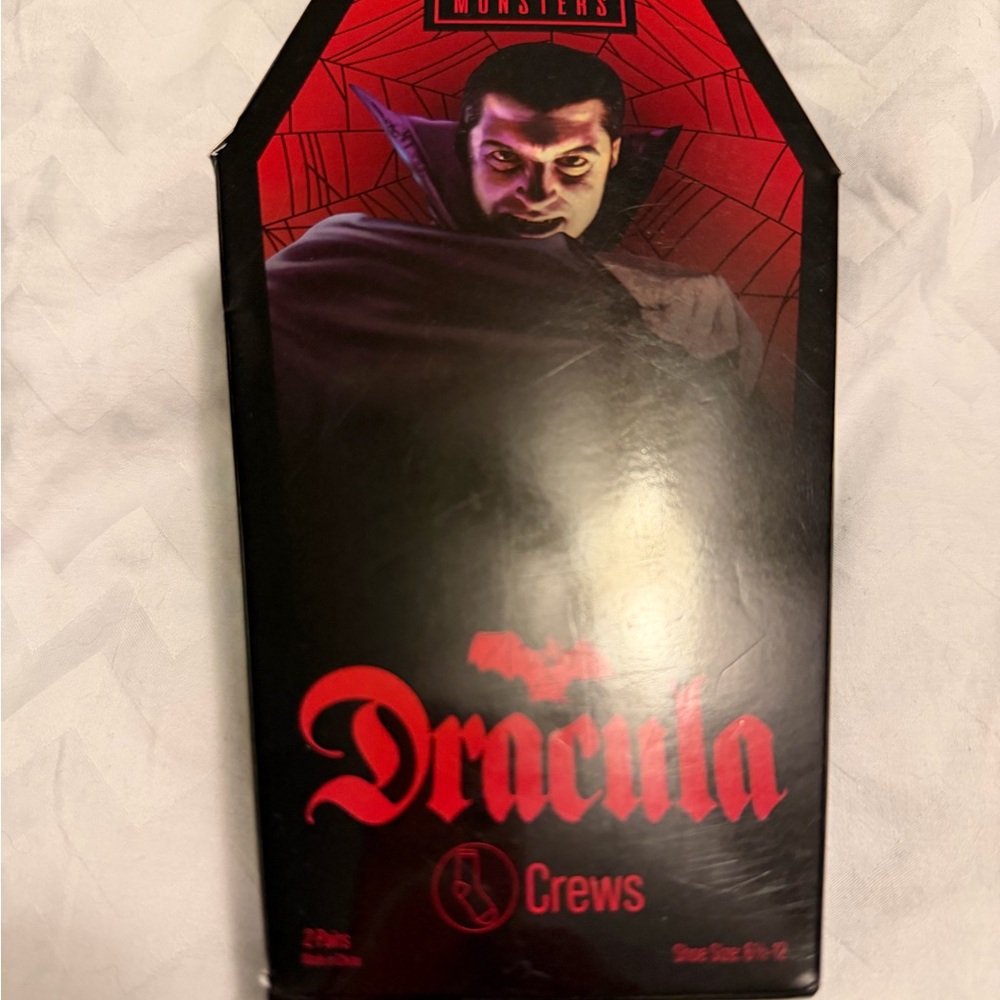 Dracula Crews Socks